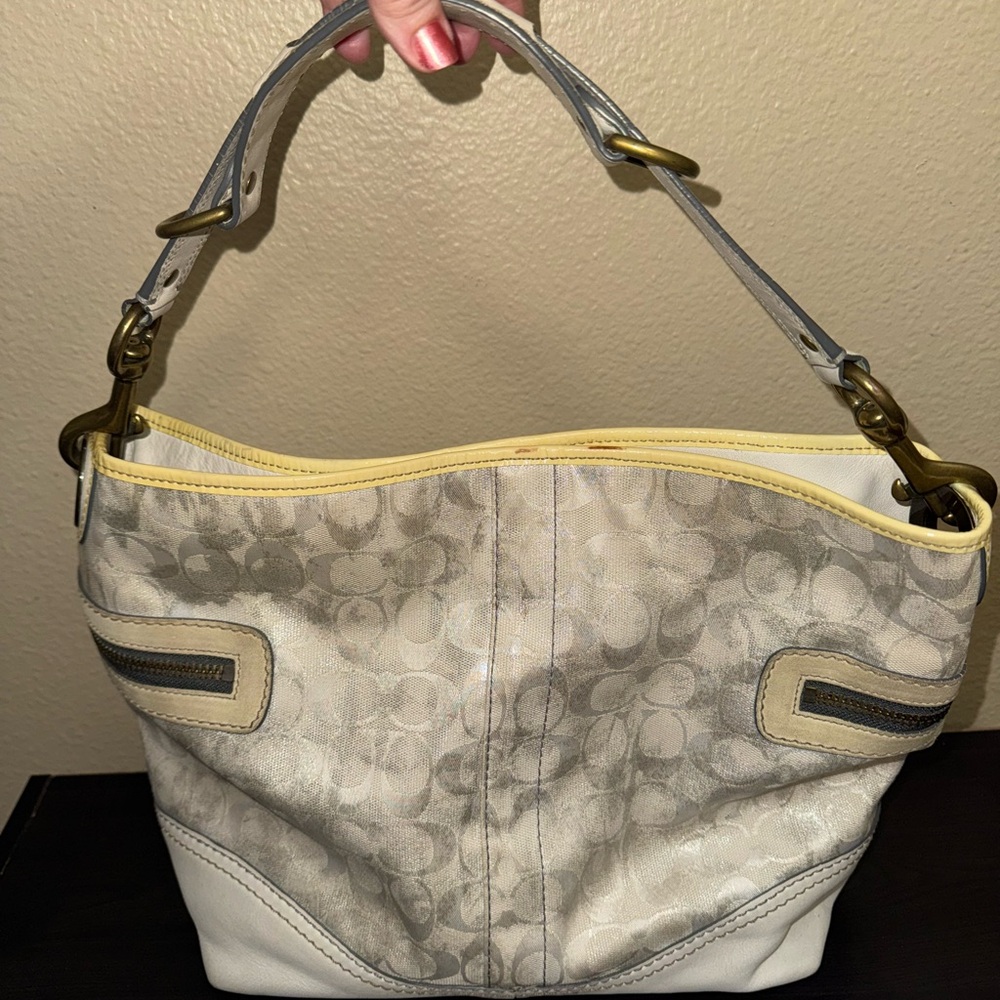 Coach Hobo Shoulder/Handbag